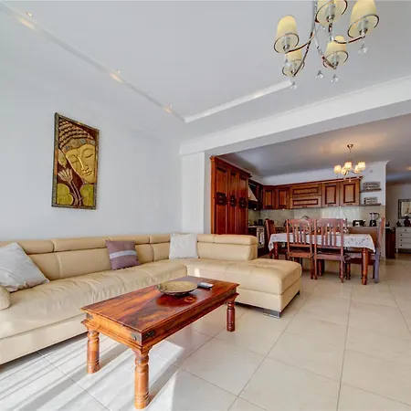 Bright And Airy 3br With Private Terrace By 360 Estates Appartement *