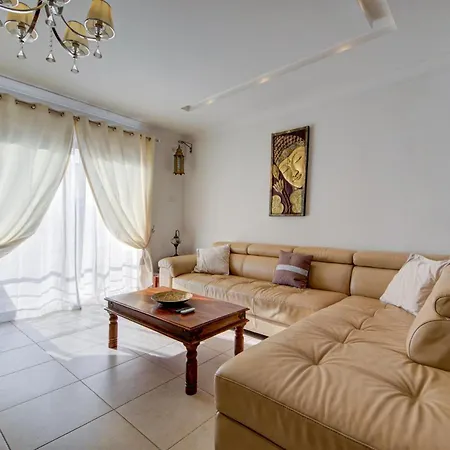 Bright And Airy 3br With Private Terrace By 360 Estates *