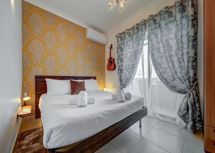 Bright And Airy 3br With Private Terrace By 360 Estates * Marsaskala