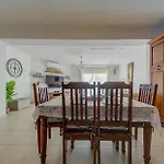 Bright And Airy 3br With Private Terrace By 360 Estates 아파트 *