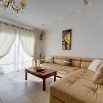 Bright And Airy 3br With Private Terrace By 360 Estates *