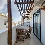 아파트 Bright And Airy 3br With Private Terrace By 360 Estates *