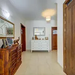 Bright And Airy 3br With Private Terrace By 360 Estates 아파트 *