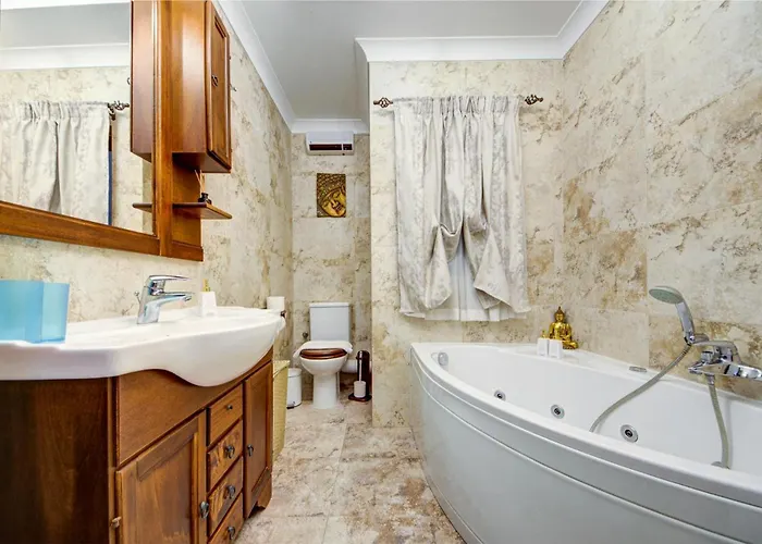 Bright And Airy 3br With Private Terrace By 360 Estates *