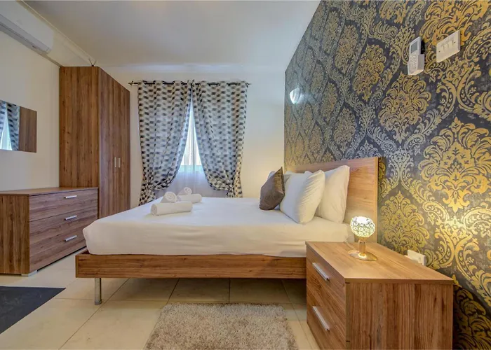 Bright And Airy 3br With Private Terrace By 360 Estates Διαμέρισμα Marsaskala