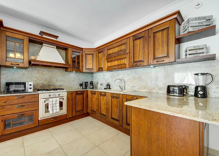 Bright And Airy 3br With Private Terrace By 360 Estates *