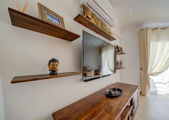 Bright And Airy 3br With Private Terrace By 360 Estates *